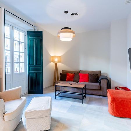 Holi-Rent Penthouse Penuelas Seville Exterior photo